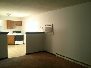 1069 Kathryn in Columbia, MO - Building Photo - Building Photo