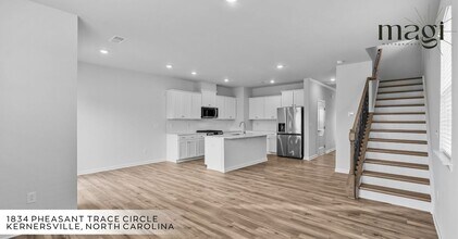 1834 Pheasant Trce Cir in Kernersville, NC - Building Photo - Building Photo