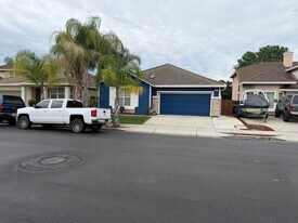 508 Lassen Way in Oakley, CA - Building Photo