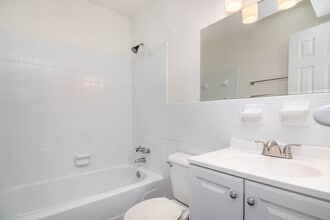 OV - Cabana/Bungalow in Norfolk, VA - Building Photo - Building Photo