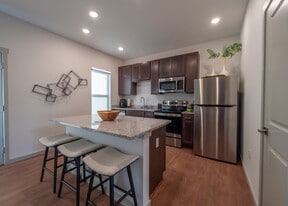 The Row on Merchant in Springdale, OH - Building Photo