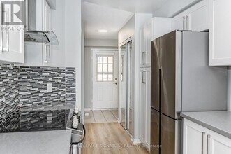 190 Forum Dr in Mississauga, ON - Building Photo - Building Photo