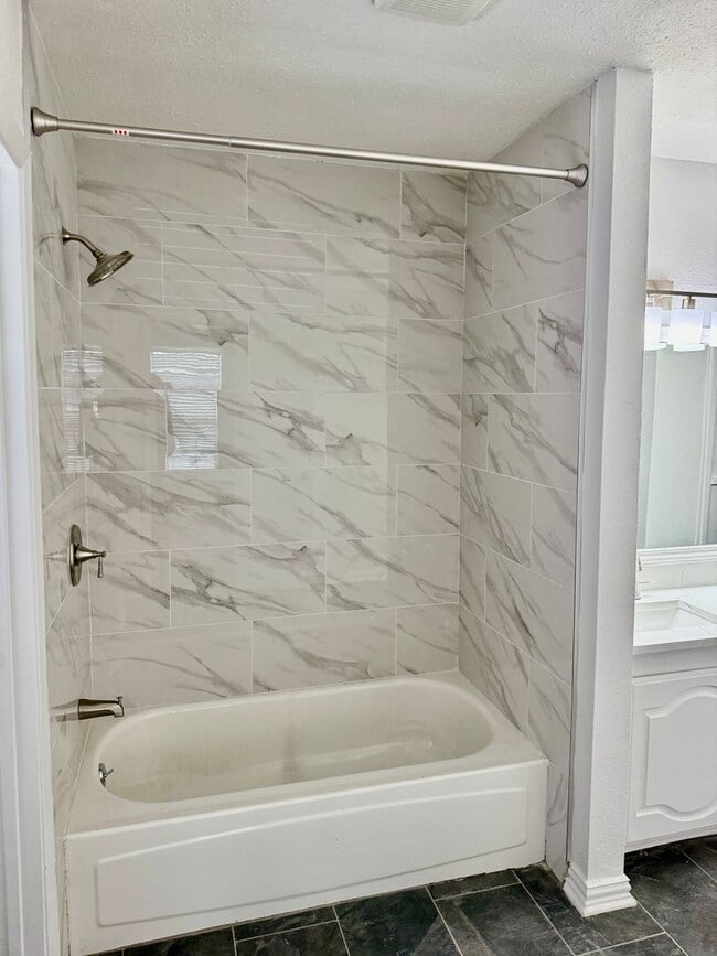 4220 Staghorn Cir N in Fort Worth, TX - Building Photo - Building Photo