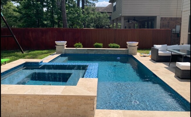 property at 14 Pleasant Point Pl