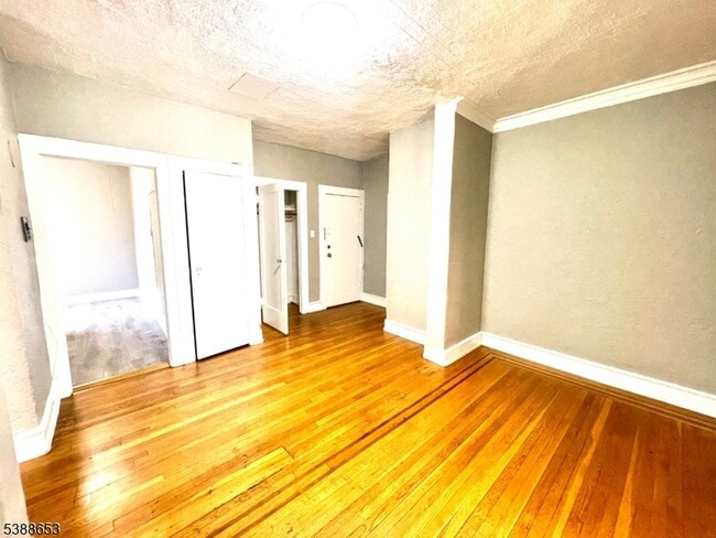 17 Elwood Pl in Newark, NJ - Building Photo - Building Photo