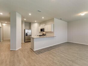8524 Big Apple Dr in Fort Worth, TX - Building Photo - Building Photo