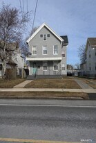 553 1st Ave in West Haven, CT - Building Photo