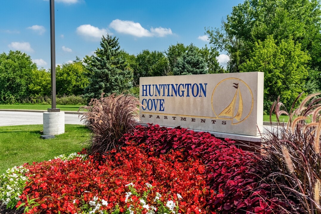 Huntington Cove Apartments in Merrillville, IN - Foto de edificio
