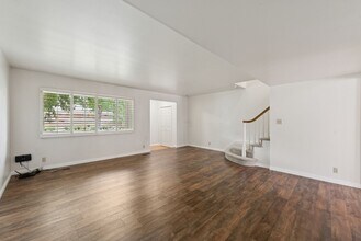 829 Three Fountains Dr in Murray, UT - Building Photo - Building Photo