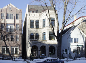628 W Briar Pl in Chicago, IL - Foto de edificio - Building Photo