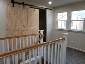 2177 Tuscany Way in Redding, CA - Building Photo - Building Photo