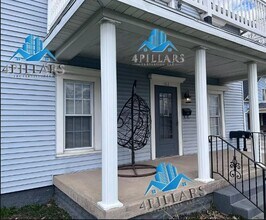 162 W Commercial Ave in Lowell, IN - Building Photo - Building Photo