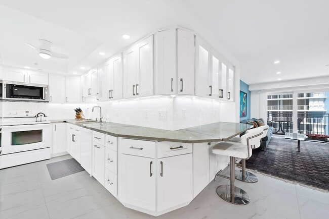 3215 S Ocean Blvd, Unit 508, Unit 508