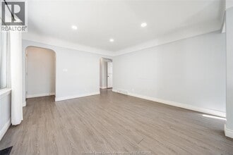 3162 Curry Ave in Windsor, ON - Building Photo - Building Photo