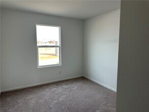 7148 Belle Butte Dr in Kingman, AZ - Building Photo - Building Photo