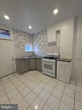 19 N 61st St in Philadelphia, PA - Building Photo - Building Photo