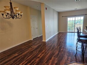 934 Tower Ridge Cir in Middletown, NY - Building Photo - Building Photo