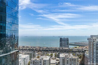201 Folsom St in San Francisco, CA - Foto de edificio - Building Photo