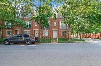 3250 Cambrick St in Dallas, TX - Building Photo - Building Photo