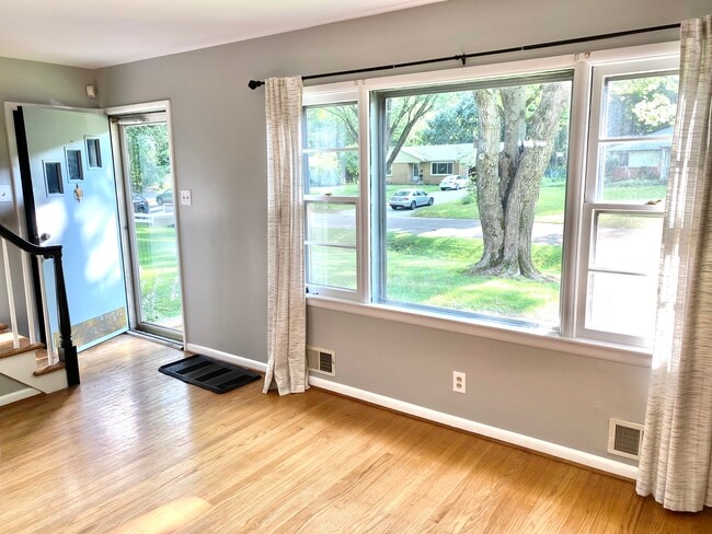 6309 Maple Dr in Indianapolis, IN - Building Photo - Building Photo