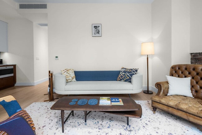 61 Rivington St in New York, NY - Foto de edificio - Building Photo