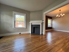 16820 Madison Ave in Lakewood, OH - Foto de edificio - Building Photo