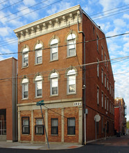 1921 Freeman Ave in Cincinnati, OH - Foto de edificio - Building Photo