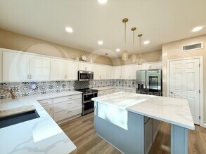 1432 S Apache Dr in Chandler, AZ - Building Photo - Building Photo