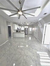 14 W Woodson Dr in Edinburg, TX - Building Photo - Building Photo