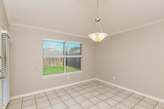 220 Arrowhead Dr in Burleson, TX - Building Photo - Building Photo