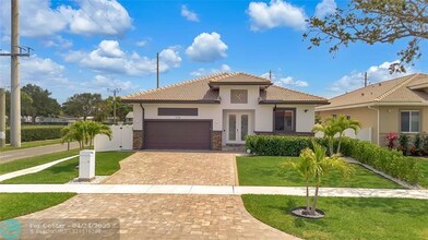 238 SE 2nd Terrace in Dania Beach, FL - Building Photo - Building Photo