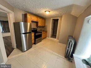 14 Tansboro Rd in Berlin, NJ - Building Photo - Building Photo