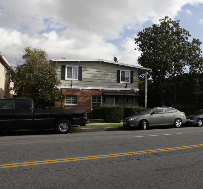 6312 Coldwater Canyon Ave in North Hollywood, CA - Building Photo