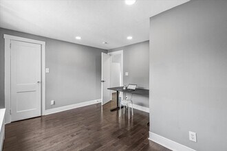 46 Marino Ave in Port Washington, NY - Building Photo - Building Photo