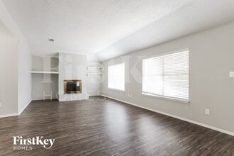 22403 Ivygate Dr in Spring, TX - Foto de edificio - Building Photo