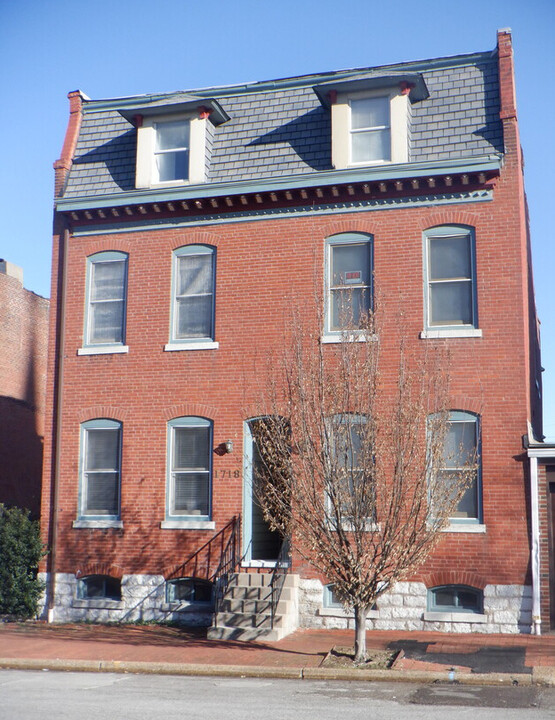 1718 S 8th St in St. Louis, MO - Building Photo