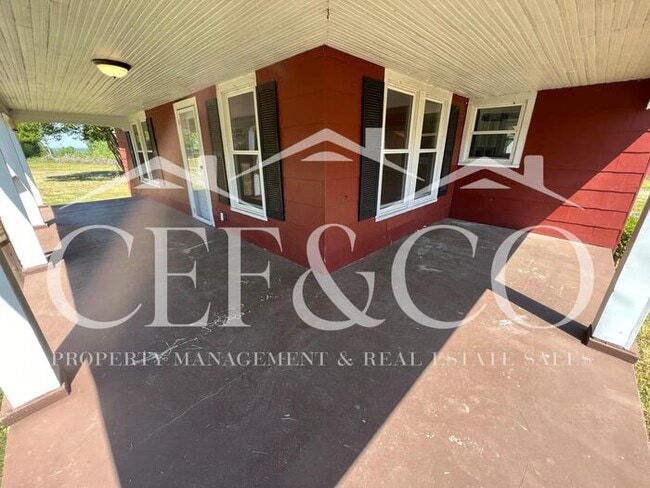 701 Harrison Grove Rd in Roebuck, SC - Building Photo - Building Photo