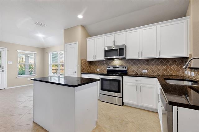 520 Cheyenne Dr in Cross Roads, TX - Building Photo