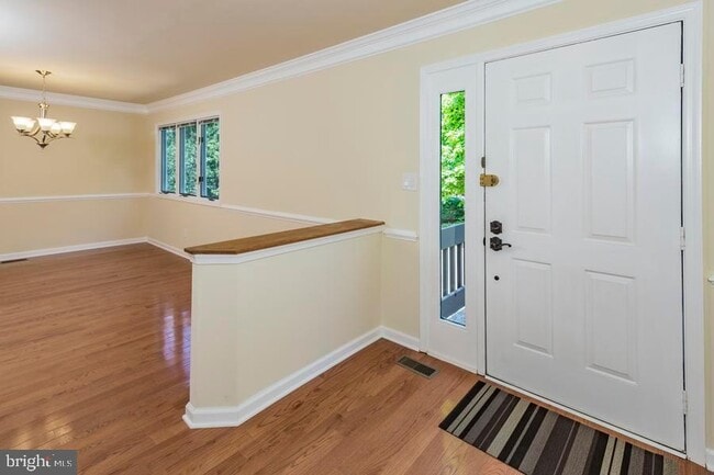 property at 20 Exeter Ct