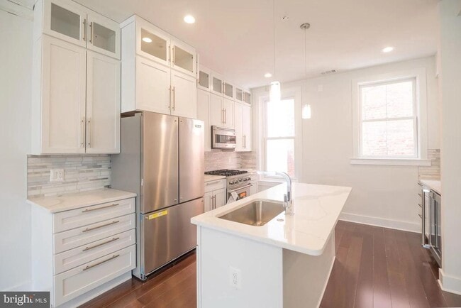 property at 1640 19th St NW
