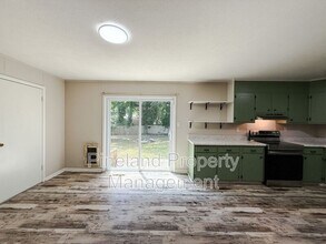 7220 Ainsley St in Fayetteville, NC - Building Photo - Building Photo