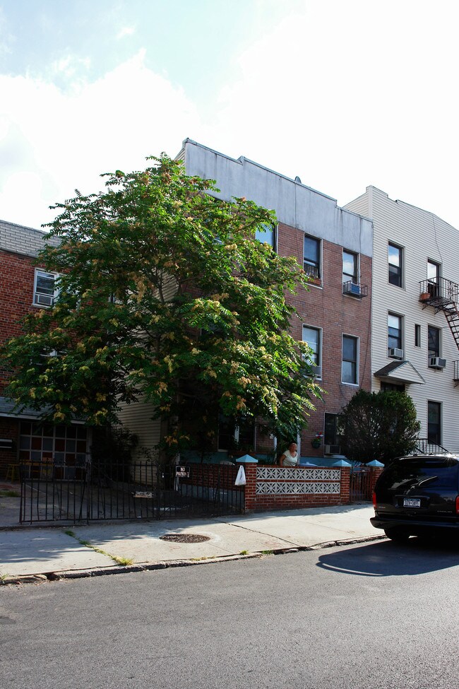 215 23rd St in Brooklyn, NY - Building Photo - Building Photo