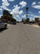 3253 Tomahawk St in El Paso, TX - Building Photo - Building Photo