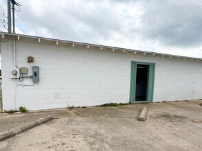 3211 School St in Needville, TX - Building Photo - Building Photo