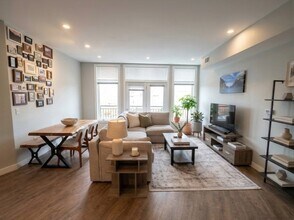 44-48 Medford St in Somerville, MA - Foto de edificio - Building Photo