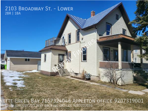 2103 Broadway St in New Holstein, WI - Building Photo - Building Photo