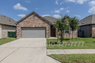 8111 Knoxville Trl in Austin, TX - Building Photo