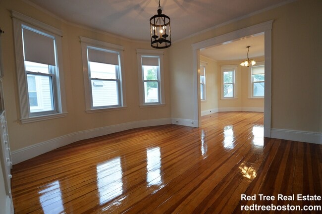 39 Montfern Ave in Boston, MA - Building Photo - Building Photo