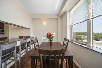 Dryden South in Ithaca, NY - Foto de edificio - Building Photo