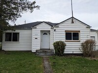 2425 Snyder Ave photo'